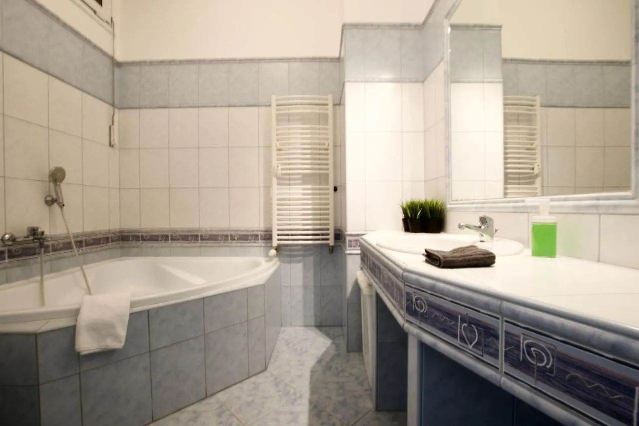 Standard Apartment By Hi5 - Tatra Street Budapest 0*,