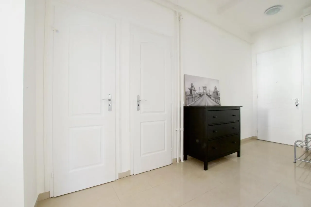 Standard Apartment By Hi5 - Tatra Street Budapest