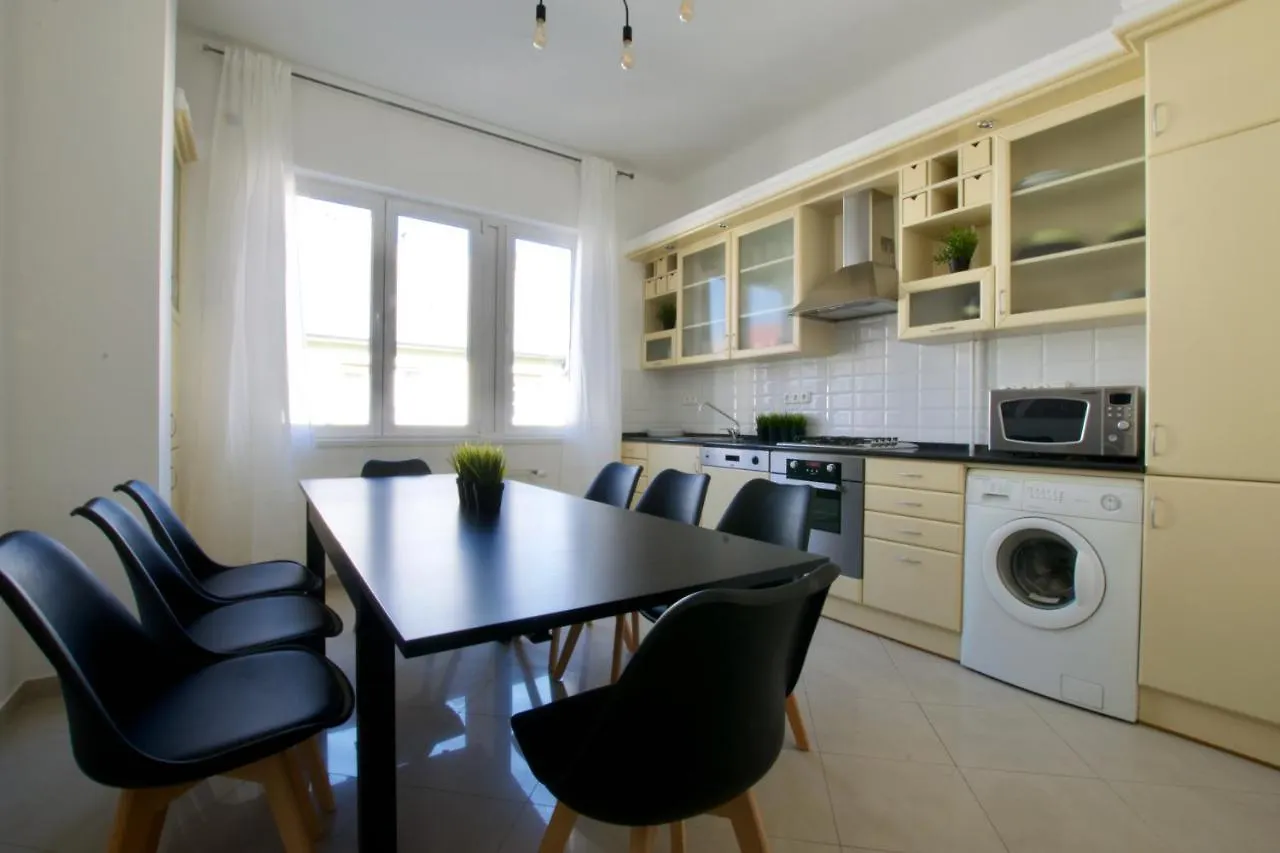Standard Apartment By Hi5 - Tatra Street Budapest