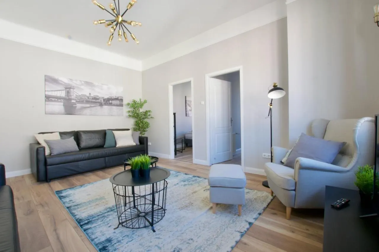 Standard Apartment By Hi5 - Tatra Street Budapest